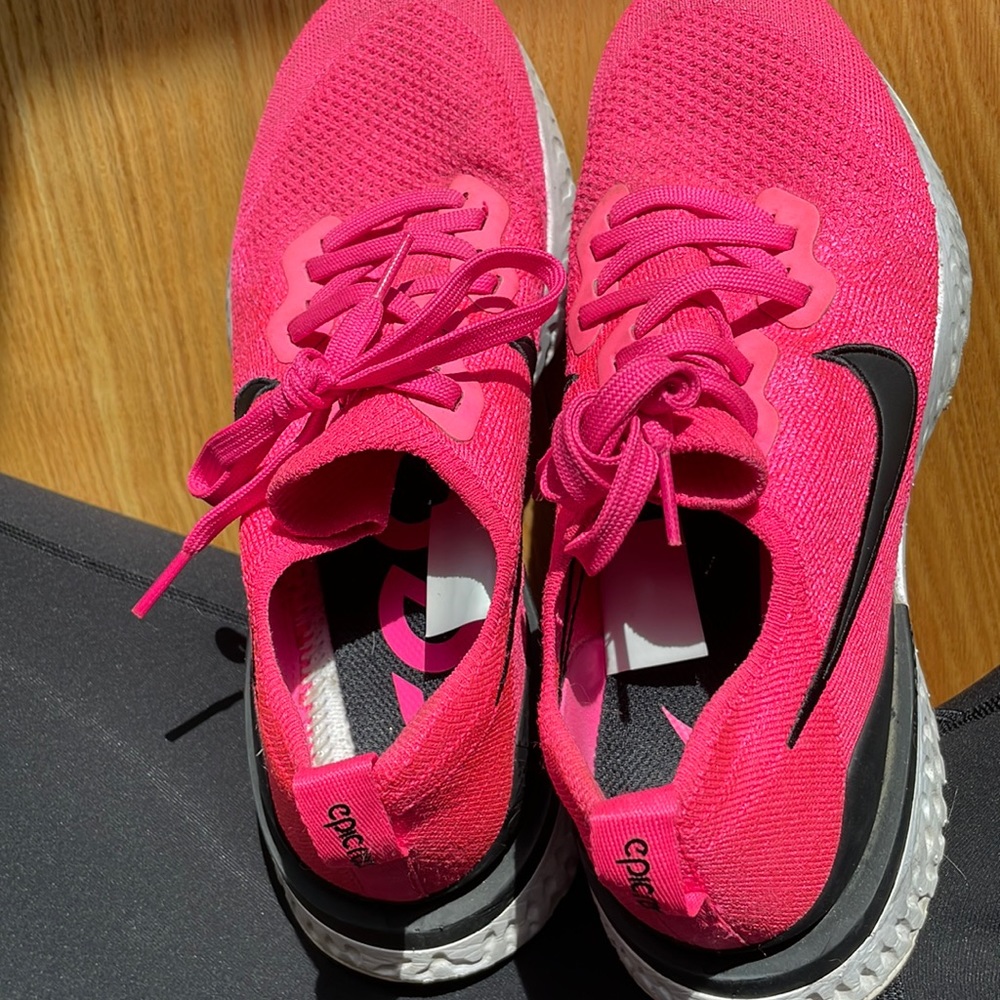 Nike Epic React Flyknit running shoes. Pink lightweight. 9.5 women’s.